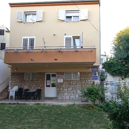 Apartments&rooms Andrea 2 * Zadar