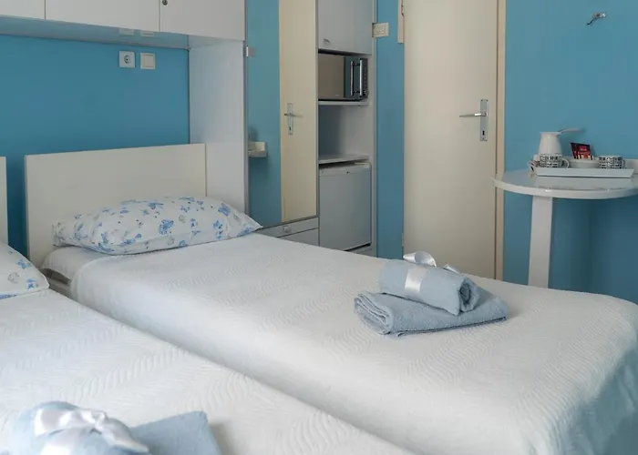 & Andrea 2 Πανσιόν 4*